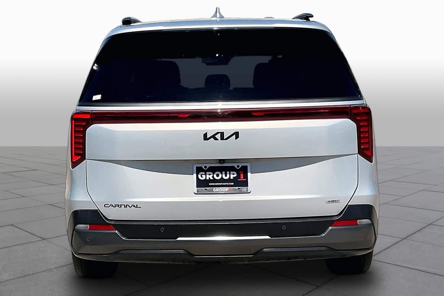 Used 2025 Kia Carnival SX Prestige FWD image 5