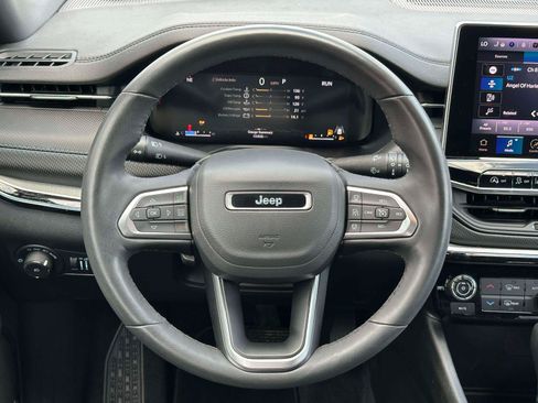 Used 2025 Jeep Compass Limited w/ High Altitude Package AWD/4WD image 12