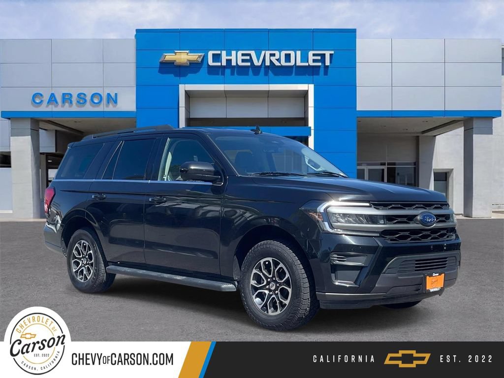 Used 2024 Ford Expedition XLT AWD/4WD image 1