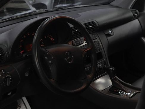 Used 2003 Mercedes-Benz C 230 Sedan image 20