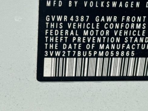 Used 2023 Volkswagen Jetta GLI Autobahn FWD image 32
