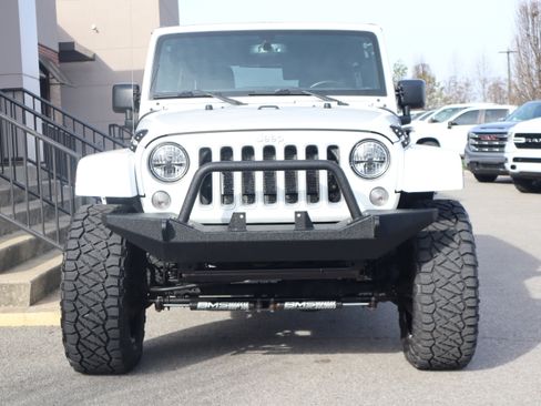 Used 2018 Jeep Wrangler Unlimited Sahara image 4