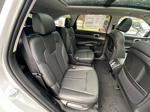 New 2026 Kia Sorento X-Line EX image 21