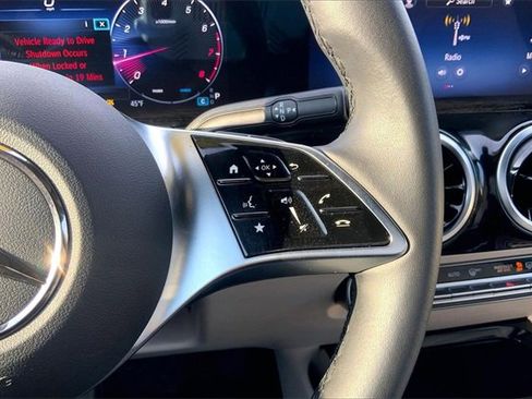 Used 2025 Mercedes-Benz GLA 250 4MATIC image 20