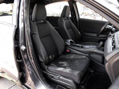 Used 2022 Honda HR-V Sport image 42