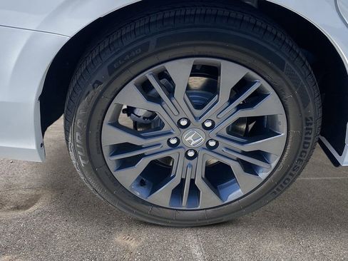 New 2026 Honda Odyssey Touring image 8