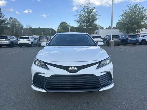 Used 2021 Toyota Camry LE image 8