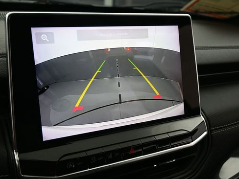 Used 2023 Jeep Compass Altitude image 21