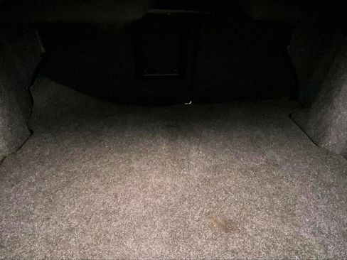 Used 2013 Dodge Avenger SE image 34