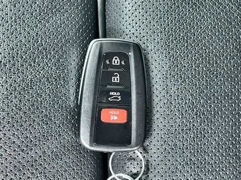 Used 2020 Subaru Legacy Limited image 32