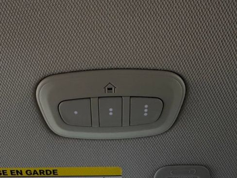 Used 2022 Jeep Grand Cherokee Overland w/ Luxury Tech Group IV AWD/4WD image 26