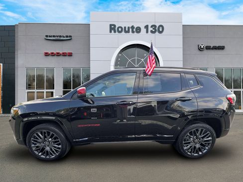 Used 2023 Jeep Compass Limited AWD/4WD image 5