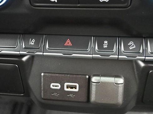 Used 2024 Chevrolet Silverado 2500 Custom w/ Z71 Off-Road Package image 25