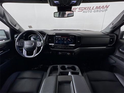 Used 2025 GMC Sierra 1500 SLT image 25