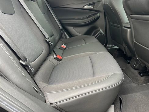 Used 2022 Buick Encore GX Select w/ Sport Touring Package image 16