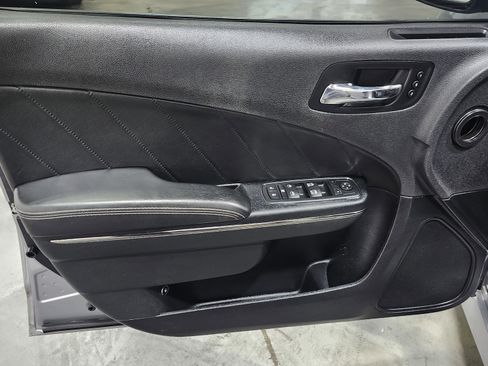 Used 2016 Dodge Charger SRT Hellcat image 32