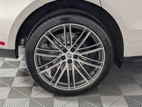 New 2026 Porsche Macan image 13