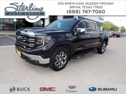 Certified 2022 GMC Sierra 1500 SLT w/ SLT Convenience Package