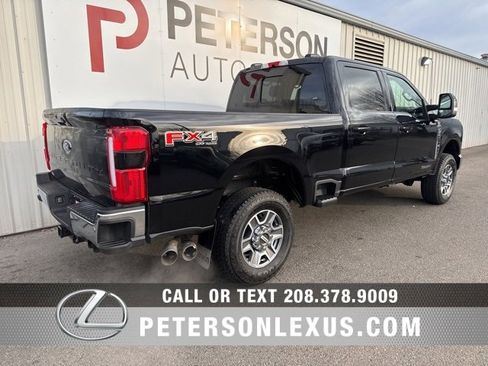 Used 2025 Ford F250 Lariat w/ FX4 Off-Road Package image 3