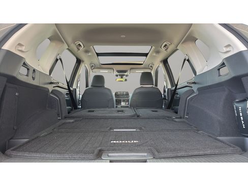 Certified 2023 Nissan Rogue Platinum AWD/4WD image 13