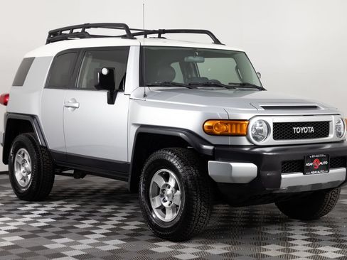 Used 2008 Toyota FJ Cruiser 4WD image 11