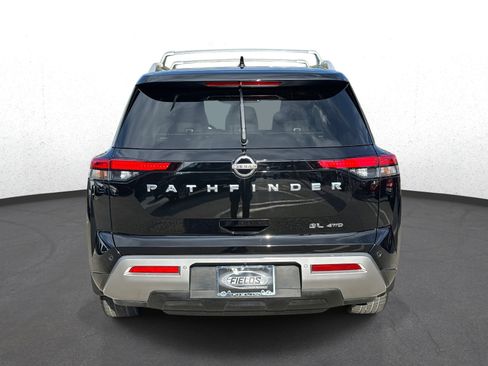 Used 2022 Nissan Pathfinder SL image 4