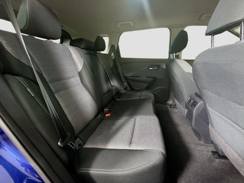 Used 2023 Nissan Rogue SV FWD image 27