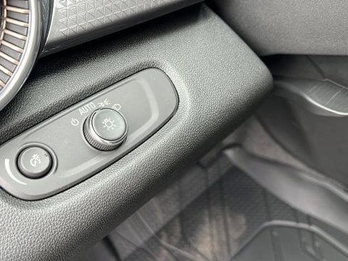 New 2026 Chevrolet Trax ACTIV w/ Driver Confidence Package image 28