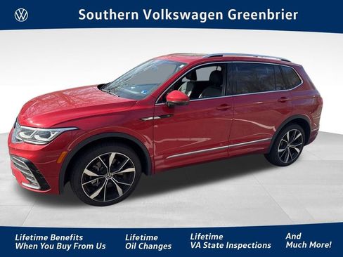 Used 2024 Volkswagen Tiguan SEL R-Line image 1
