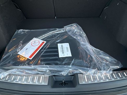 New 2025 Nissan Kicks SV w/ Illumination Package image 19