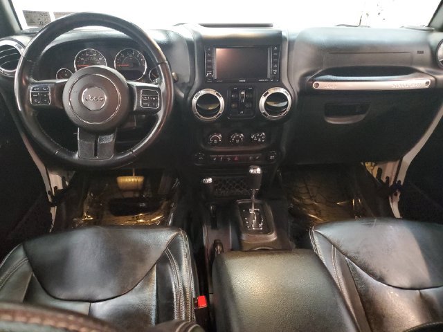 Used 2018 Jeep Wrangler Unlimited Sahara w/ Connectivity Group AWD/4WD image 14