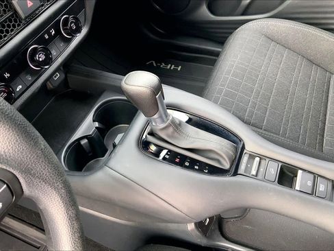 Used 2025 Honda HR-V LX image 17