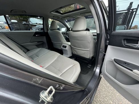 Used 2016 Honda Accord EX-L image 19