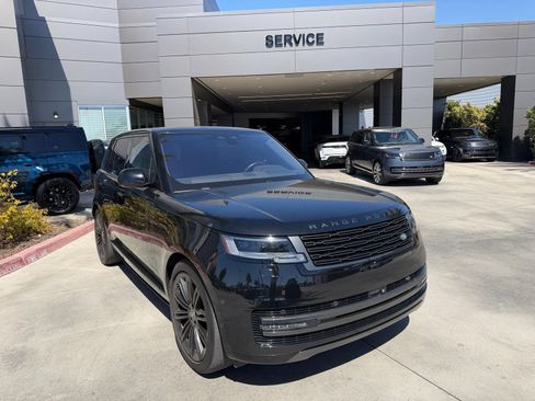 Certified 2023 Land Rover Range Rover SE AWD/4WD image 3