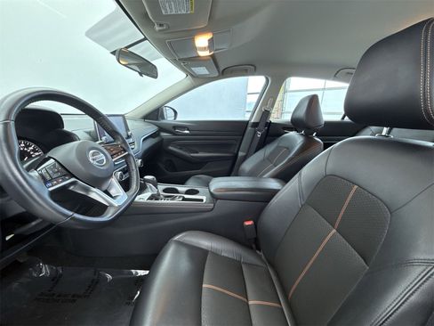Used 2019 Nissan Altima 2.5 SR image 11