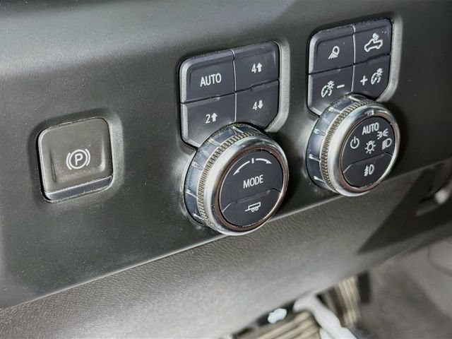 Used 2024 GMC Sierra 2500 Denali Ultimate AWD/4WD image 10