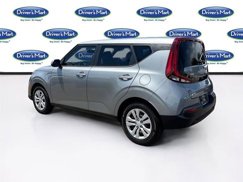 Used 2022 Kia Soul LX FWD image 5
