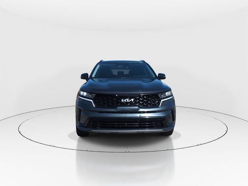 Used 2022 Kia Sorento S FWD image 3
