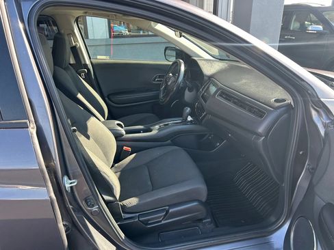 Used 2021 Honda HR-V EX image 22