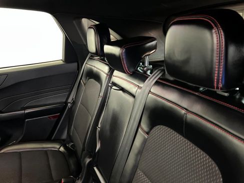 Used 2025 Ford Escape ST-Line image 20