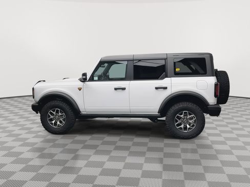 New 2025 Ford Bronco Badlands image 33