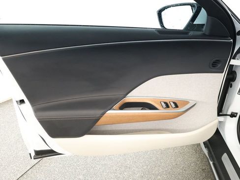 Used 2023 Lucid Air Touring image 9