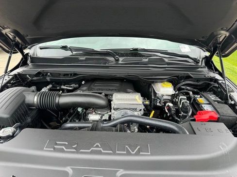 New 2026 RAM 1500 Laramie AWD/4WD image 42