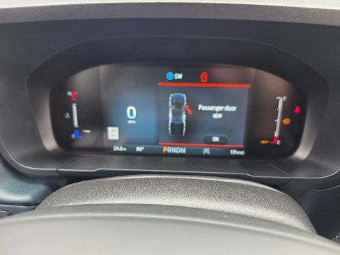 Used 2025 Ford Maverick Lobo AWD/4WD image 3