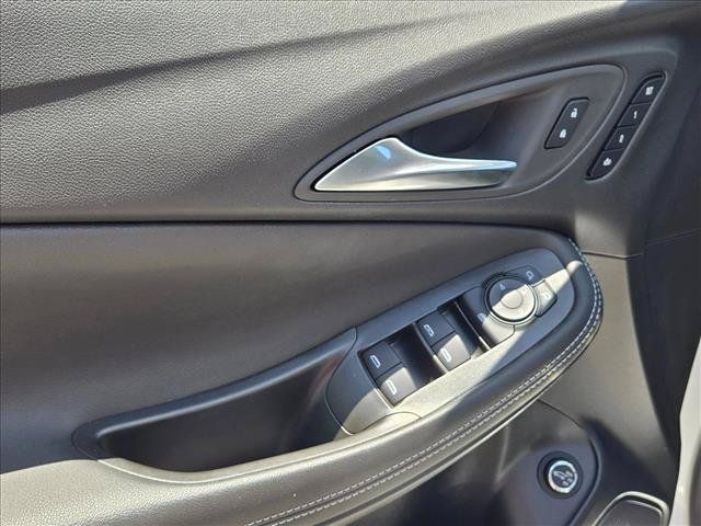 Used 2025 Buick Encore GX Avenir w/ Avenir Technology Package FWD image 10