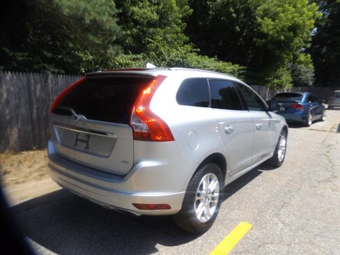 Used 2015 Volvo XC60 3.2 Premier Plus AWD/4WD image 5