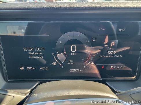 Used 2025 GMC Terrain Elevation image 13