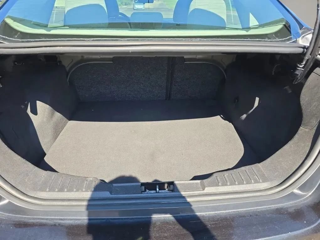 Used 2015 Ford Focus SE FWD image 35