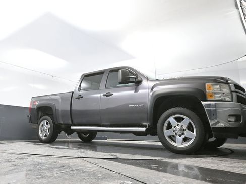Used 2011 Chevrolet Silverado 2500 LT w/ Interior Plus Package image 59