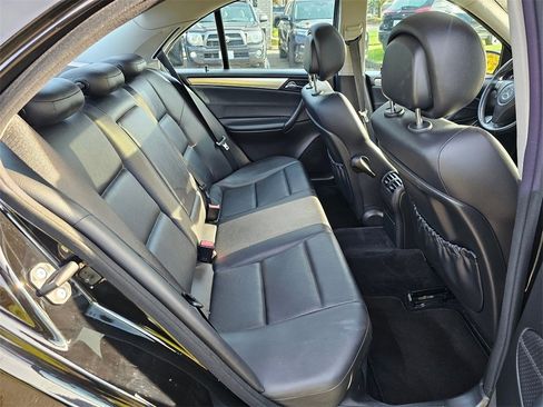 Used 2006 Mercedes-Benz C 230 Sedan image 30